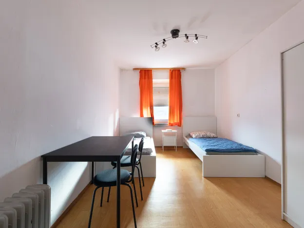 Geräumige 3-Zimmer-Wohnung mit Wohnbereich und Loggia