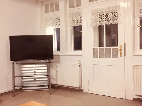 Ferienwohnungen "Am Theater" - top Ausstattung, bis zu 12 Personen - 3