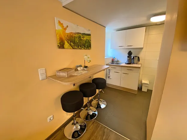 13 NEU Renovierte Monteurzimmer in Wiesbaden und Rüdesheim