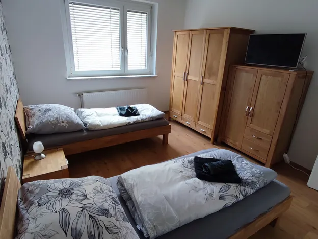Stay4Workers | Moderne Monteurwohnung (4 Betten)
