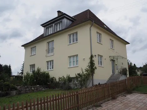 Dachgeschosswohnung voll möbliert in Mittelbiberach