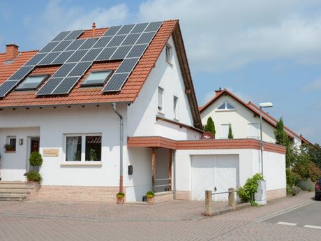 67150 Niederkirchen - Ferienwohnung Heese