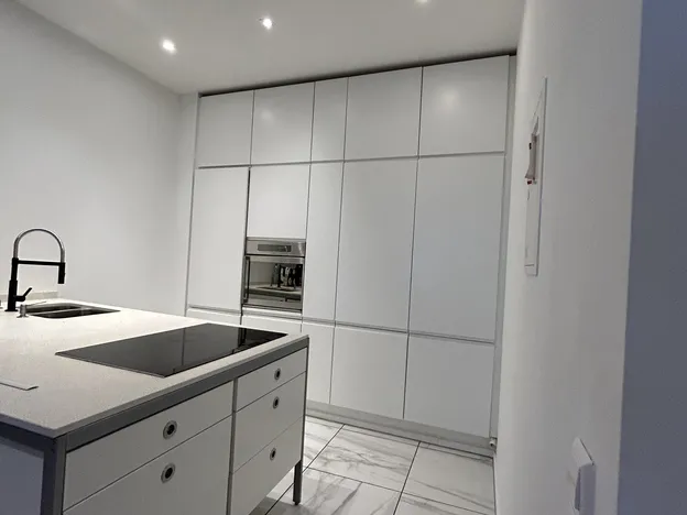 Top Wohnung in Karlsruhe Zentrum – voll möbliert, Balkon, WLAN