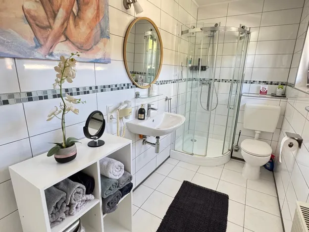 Monteurzimmer und Ferienwohnungen nahe Bonn – Ferienwohnungskomplex „Monteurglück" in Remagen