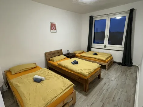 LuettHus.de Neumünster 2 mal 4 Betten - 8