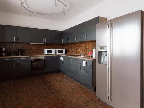 Große Monteurunterkunft in Landau – 6 Zimmer, neue Ausstattung - 2