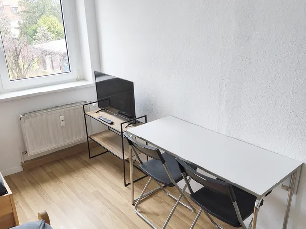 Saubere Wohnung mit kompletter Ausstattung für Monteure, Arbeiter und Berufspendler mit 2 Zimmern