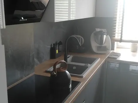 Zimmer in Offenbach mówimy po polsku