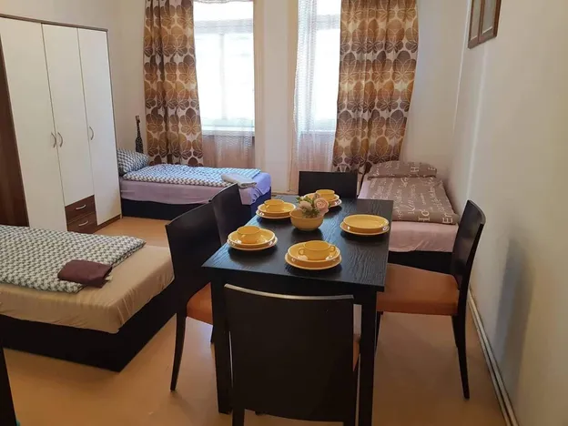 Raisa Apartments 1100
