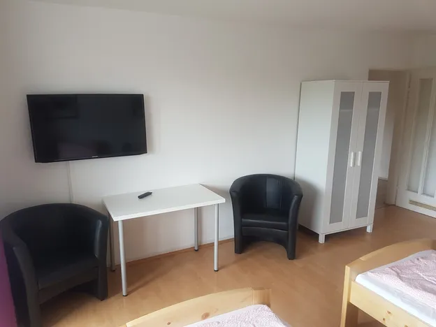 Monteurzimmer und Wohnungen Kassel City Speak Polish