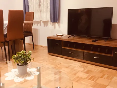 Ferienwohnungen "Am Theater" - top Ausstattung, bis zu 12 Personen - 7