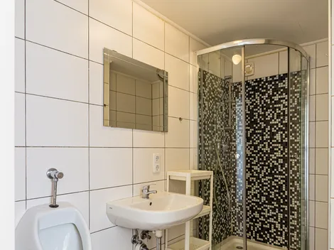 GRUPPENUNTERKÜNFTE IN WOLFEN - PRIVAT - Ganzes Haus - 2