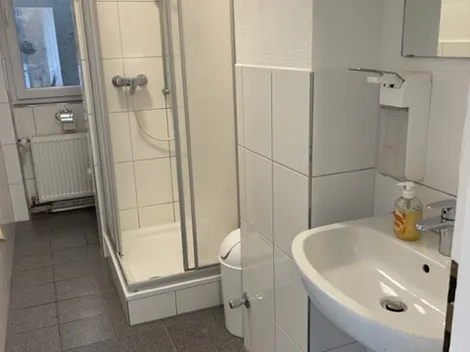 Gästehäuser Nicole + Anja, 30989 Gehrden + 30966 Hemmingen, WLAN, Küche, WC/Bad - 5