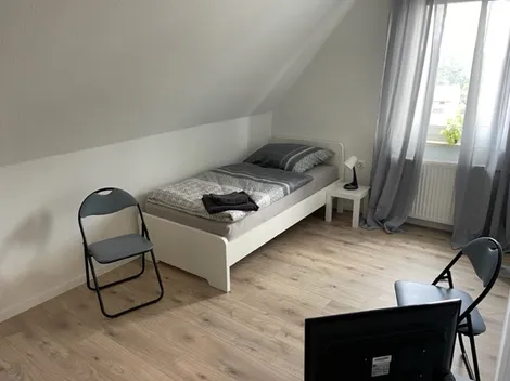 Gästehäuser Nicole + Anja, 30989 Gehrden + 30966 Hemmingen, WLAN, Küche, WC/Bad - 12