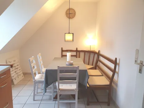 Monteurwohnung 	>3Monate, 20€ /  furnished apartment, >3months, 20€ - 4
