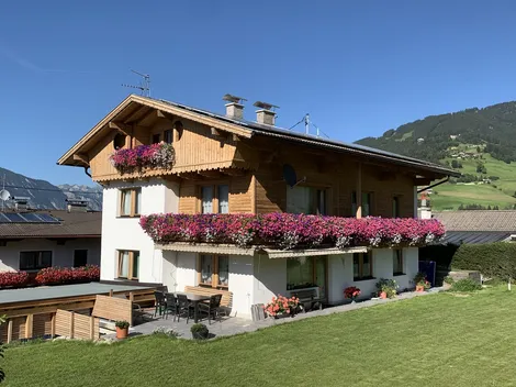 Monteurwohnungen Haus Tyrol - 2