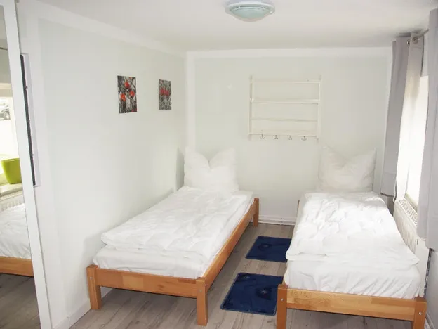 Ganzes Haus mit kompletter Ausstattung für Monteure, Arbeiter und Berufspendler mit 3 Zimmern