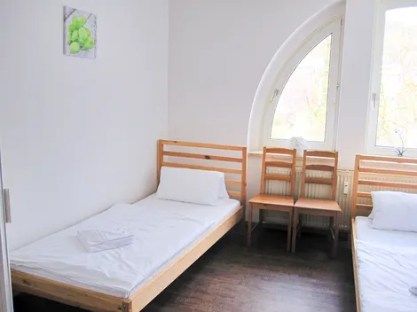 Helle 2-Bett-Zimmer in Gemeinschaftswohnung (ID 219/WE5/Z2)