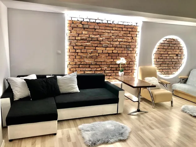 MANAGEMENT/EMPLOYEE-HOTEL„Jak u Pana Boga za Piecem” Kraków Stare Miasto Tanie noclegi pracownicze różne standardy