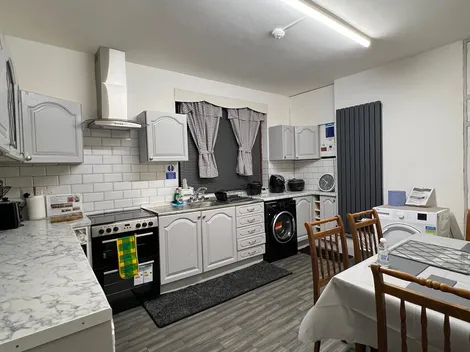 Newtons Lodge