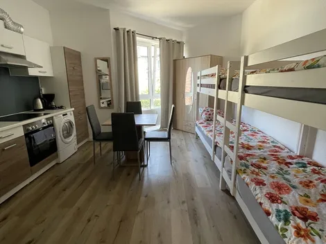 Super Sparpreis für 4 Personen! Monteurwohnung in Duisburg