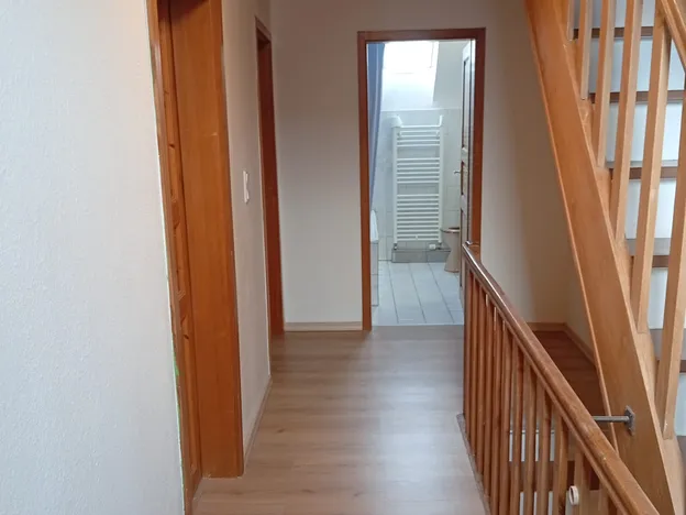 Monteurzimmer, Haus