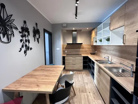 Mieszkanie pracownicze dla firm, nowoczesne, w pełni wyposażone, 102m2