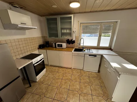 Wohnhaus mit 2 separaten Wohneinheiten - 15