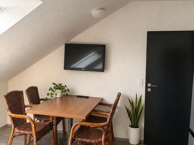 Gute, moderne, vollausgestattete Monteurwohnung für 1 bis 6 Personen in 47167 Duisburg