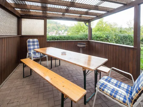 Komfortable Unterkunft (ganzes Haus) direkt an der A8 - 9