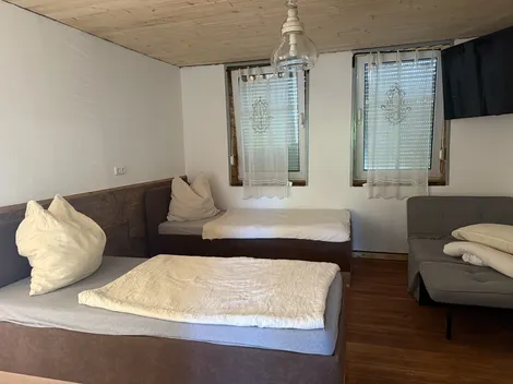 4 Häuser für Monteure - 11