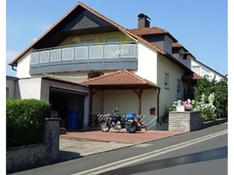 Monteuerwohnung-Hildegard-Graef 10 Km. nach Schweinfurt