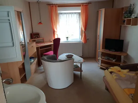 Villa am Aschenberg Monteurzimmer Zimmervermietung Fremdenzimmer Ferienzimmer - 3