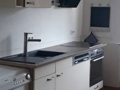 40277 Düsseldorf - Monteurwohnung NEUBEZUG in Düsseldorf Langfristige Vermietung 30 EUR