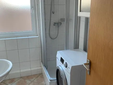 Gästehäuser Nicole + Anja, 30989 Gehrden + 30966 Hemmingen, WLAN, Küche, WC/Bad - 16