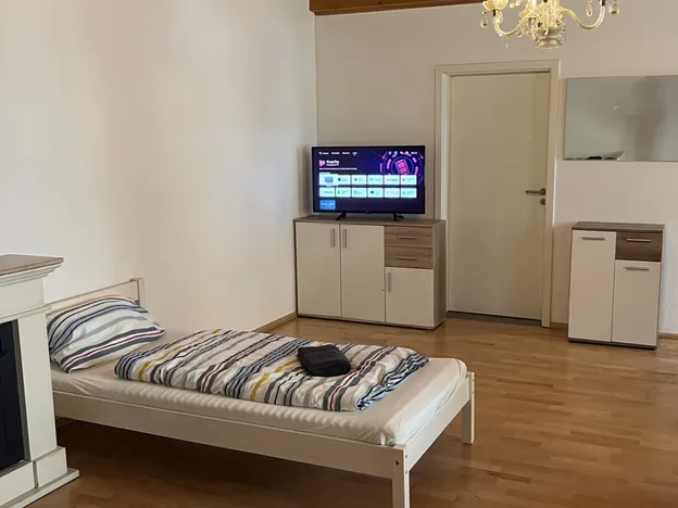 MONTEUR/FERIENWOHNUNG INNENSTADT KL