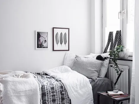 Zimmer / Bett in Wiesbaden-Kostheim