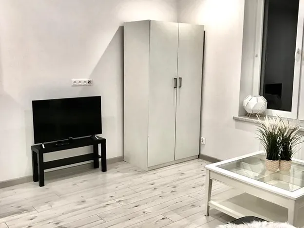 MANAGEMENT/EMPLOYEE-HOTEL„Jak u Pana Boga za Piecem” Kraków Stare Miasto Tanie noclegi pracownicze różne standardy