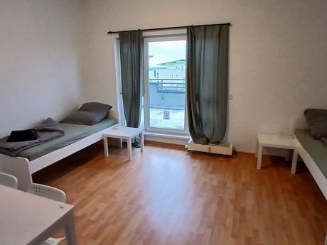 06184 Kabelsketal - Apartments | 15 Min Flughafen, Porsche, Halle, Brehna, BMW