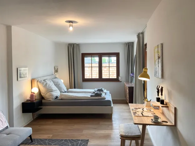 Bäckerhaus - Großzügige Wohnung mit Pool und Garten