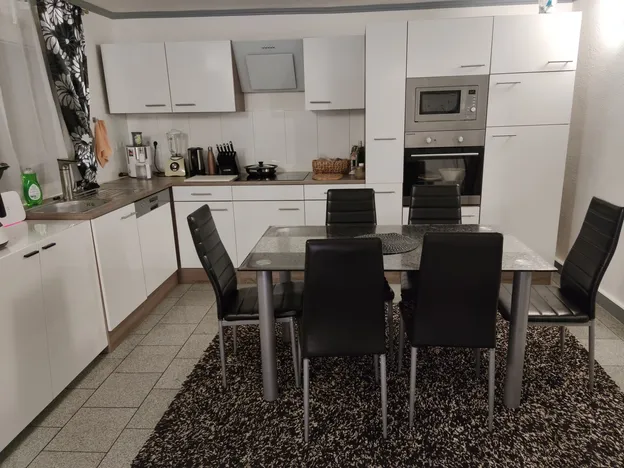 Ganzes Haus mit kompletter Ausstattung für Monteure, Arbeiter und Berufspendler mit 3 Zimmern