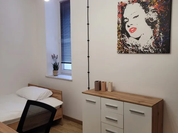 Axo-Hostel