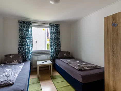 GRUPPENUNTERKÜNFTE IN WOLFEN - PRIVAT - Ganzes Haus - 3