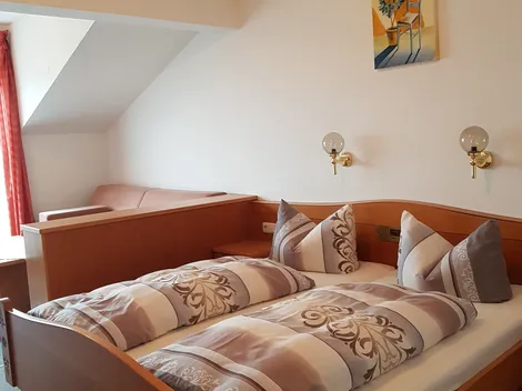 Monteurwohnung Haus Max & Moritz in Böbrach