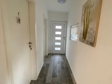 Freistehendes Haus mit 3 Einzelzimmer und 2 Badezimmer - 9