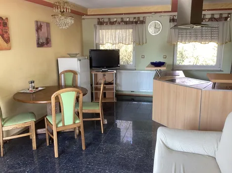 Kwatery Prywatne Villa Pegasus Kassel/Espenau - Niemcy  +49 159 06303092