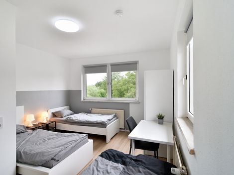 60 Betten ganzes Haus oder Apartments + Linz-Wels-Steyr-Umgebung mit Parkplatz, TOP Lage!