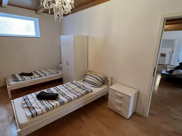 MONTEUR/FERIENWOHNUNG INNENSTADT KL