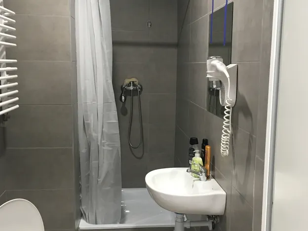 Kwatery, Hotel Pracownicy Warszawa