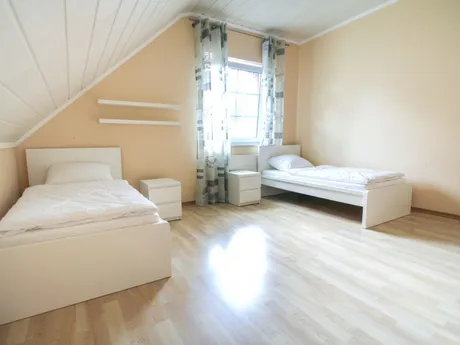 55128 Mainz - KWATERA24 | Monteurwohnung | Mainz | 1-4 Personen | WIFI & Parken | 24/7h